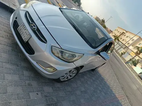 Hyundai Accent 2015