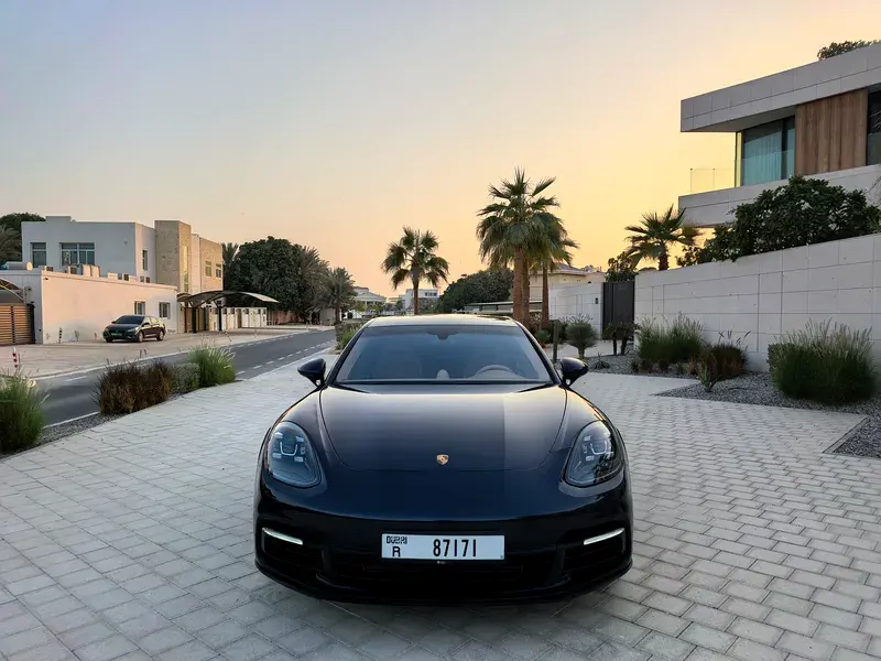 بورش باناميرا 2017