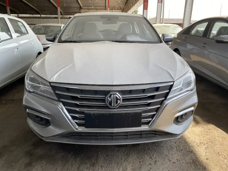 ام جي 5 2025 استاندر