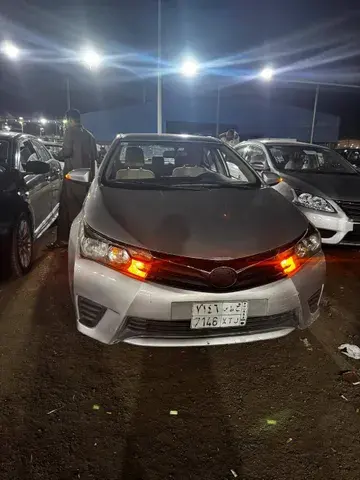 تويوتا كورولا 2014