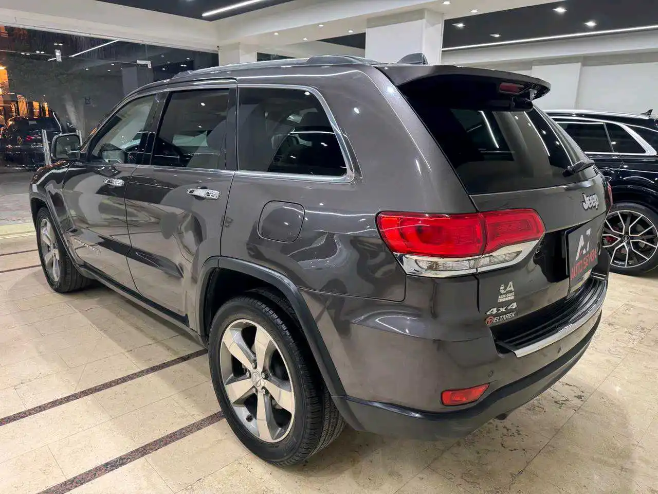 Jeep Grand Cherokee 2016