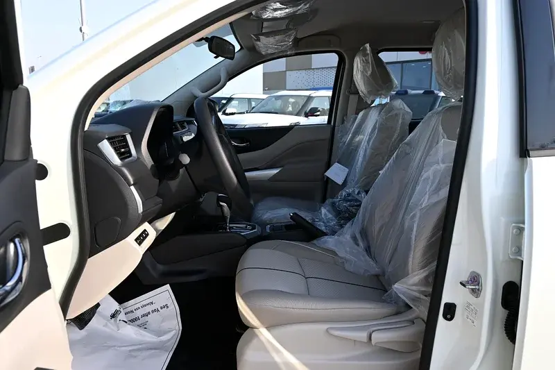 نيسان اكس تيرا 2025