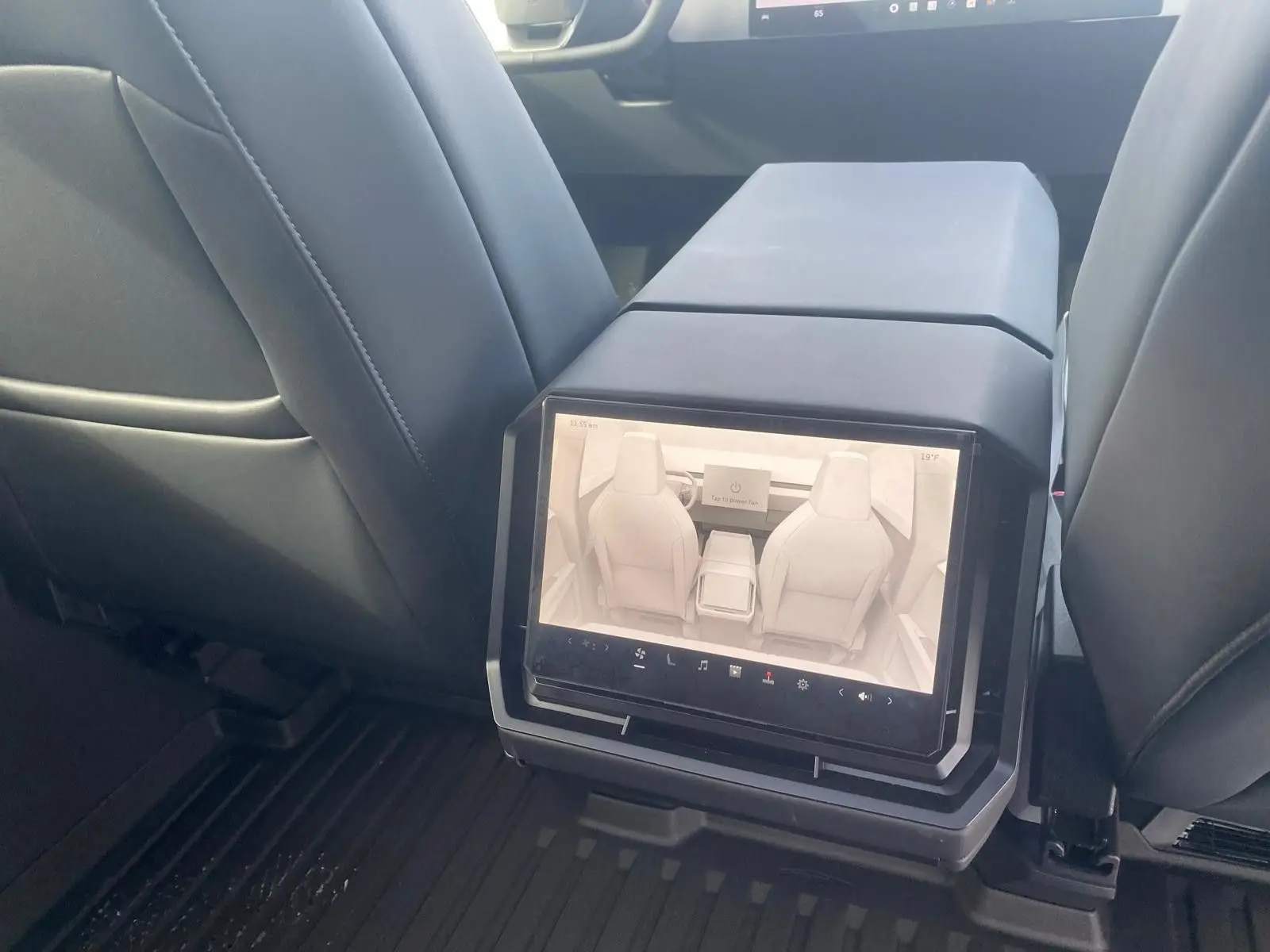 Tesla Cybertruck 2024