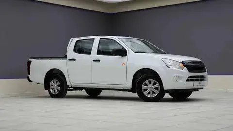 ايسوزو دي-ماكس 2025 الجديد