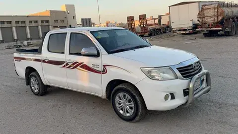 تويوتا هيلوكس 2013
