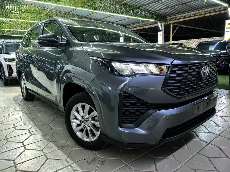 تويوتا اينوفا 2025