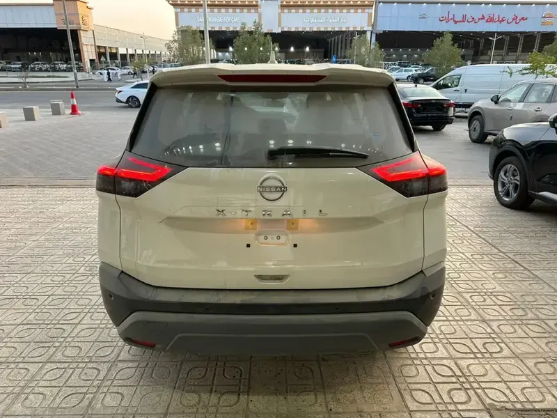 Nissan X-Trail 2025