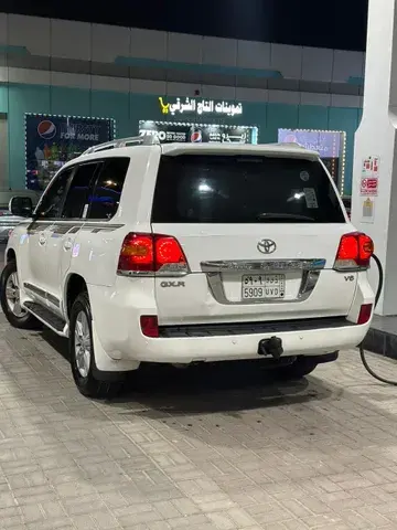 تويوتا لاند كروز 2014