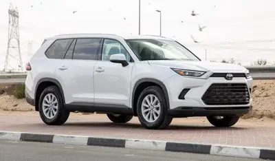 Toyota Grand Highlander XLE. For Local Registration +10%