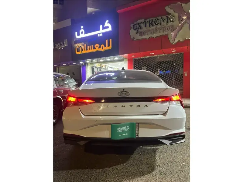 Hyundai Elantra 2023