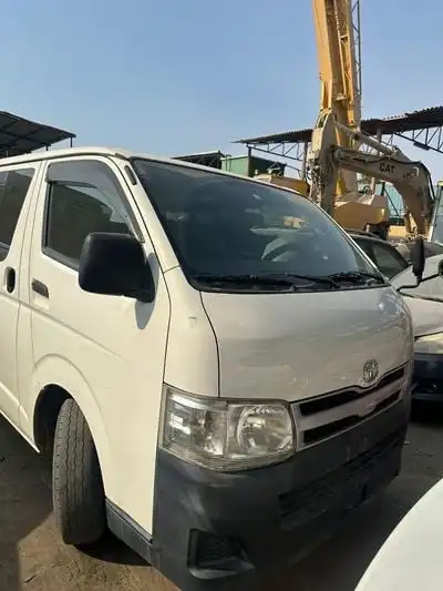 Toyota Hiace 2.7