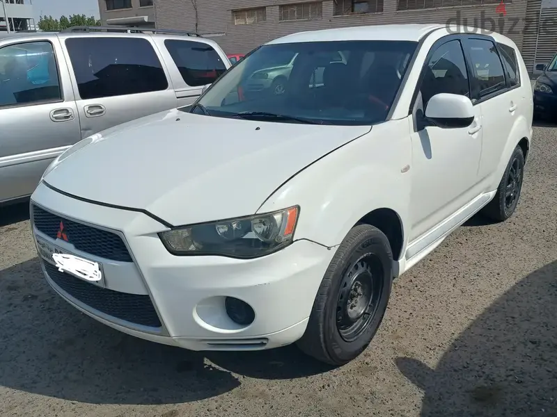 ميتسوبيشي آوتلاندر 2013