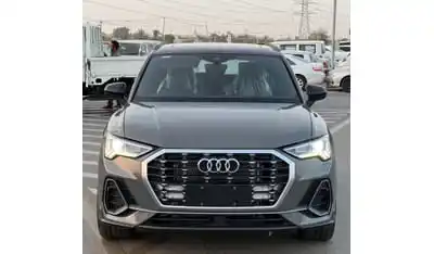 Audi Q3 40 TFSI Advanced English