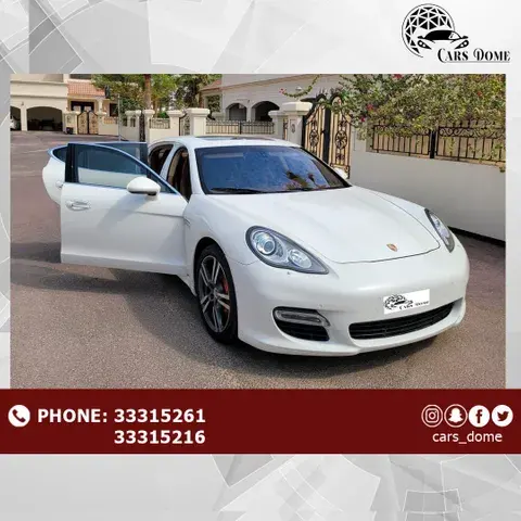 Porsche Panamera 4S 2010