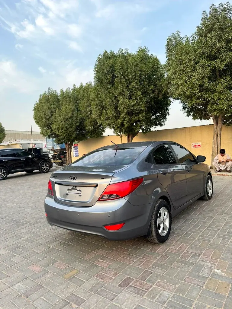 هيونداي أكسنت 2015