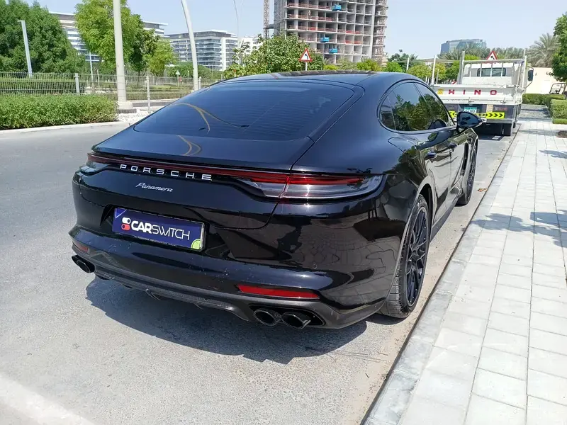 Porsche Panamera 2021