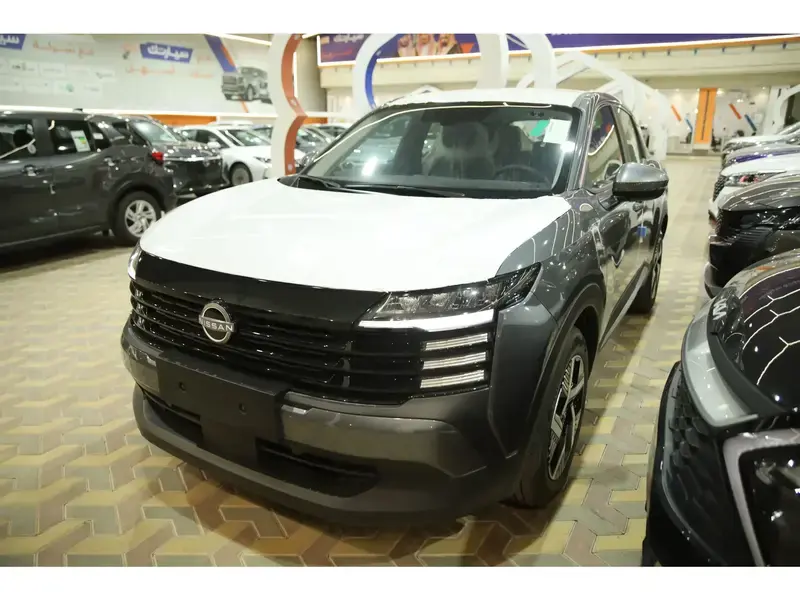 نيسان كيكس 2025 استاندر