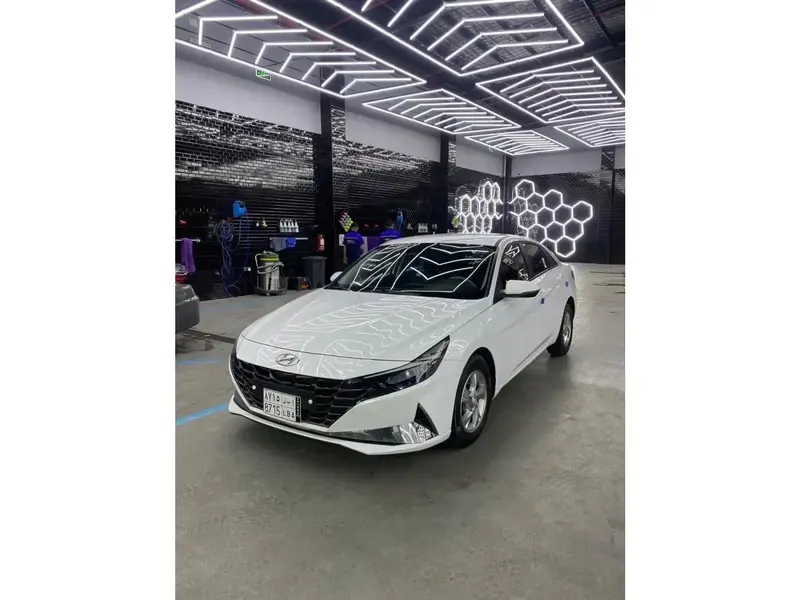 Hyundai Elantra 2021