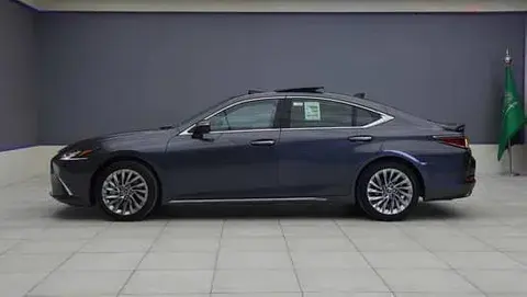 New Lexus ES 350 2024