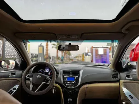 هيونداي أكسنت 2015 300