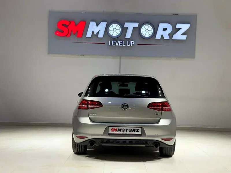 فولكس واجن جولف 2016