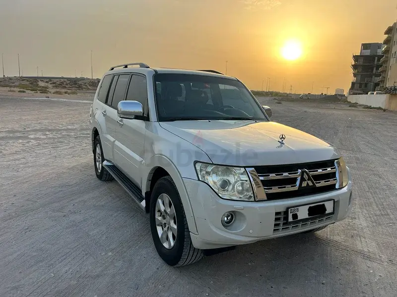 Mitsubishi Pajero 2014