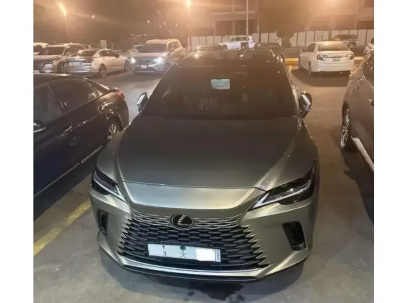 لكزس RX 350 هايبرد فل كامل 2024 مع لوحات فردية