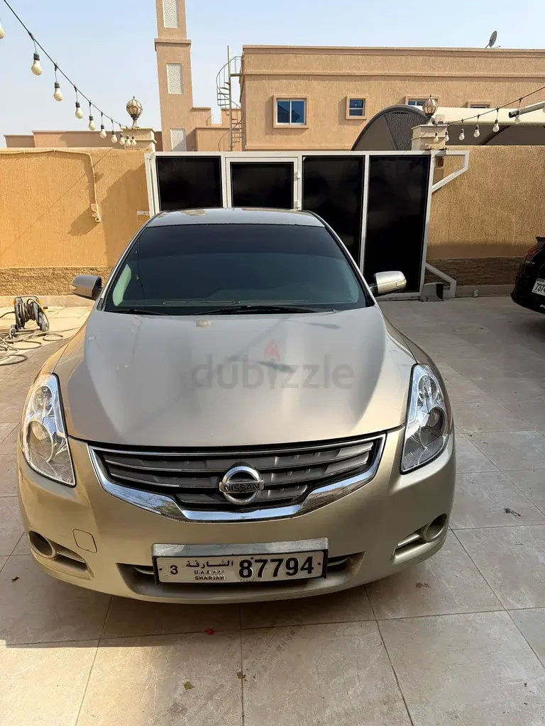 نيسان ألتيما 2010