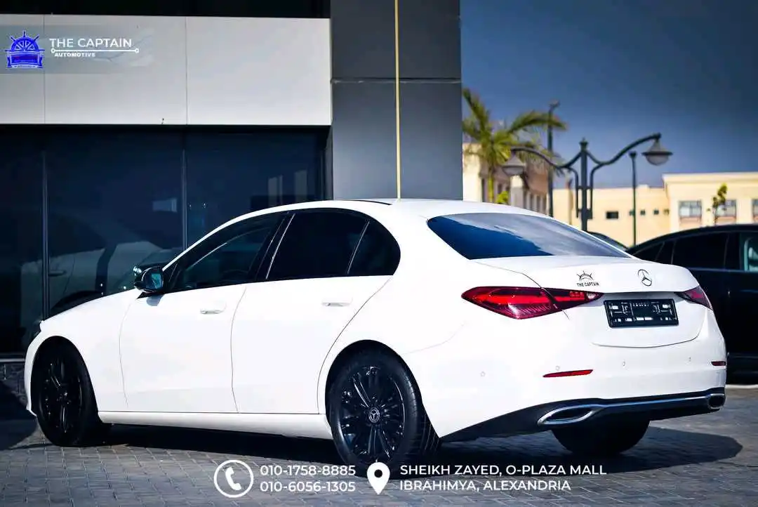 Mercedes Benz C Class 2024