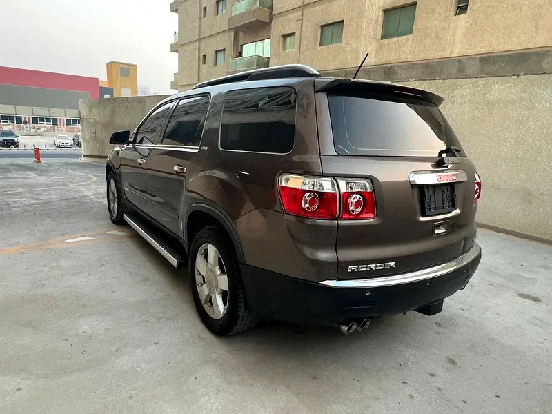 جي أم سي أكاديا 2008