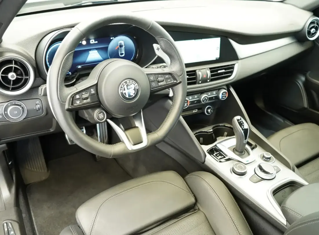 Alfa Romeo Giulia 2024