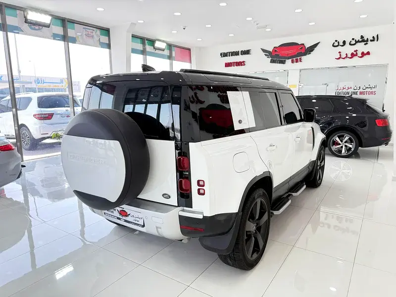 Land Rover Defender 2022