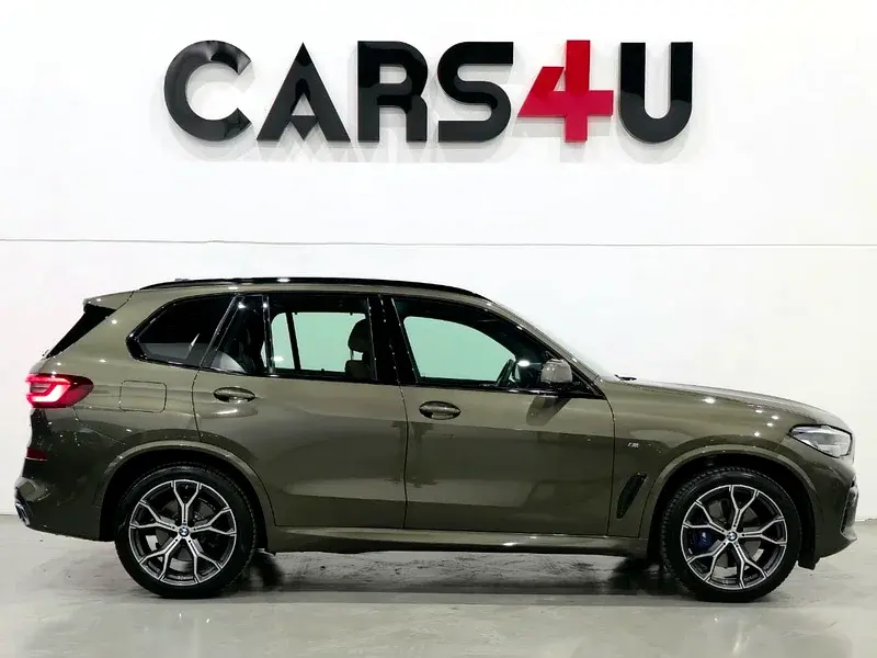 بي أم دبليو X5 2022