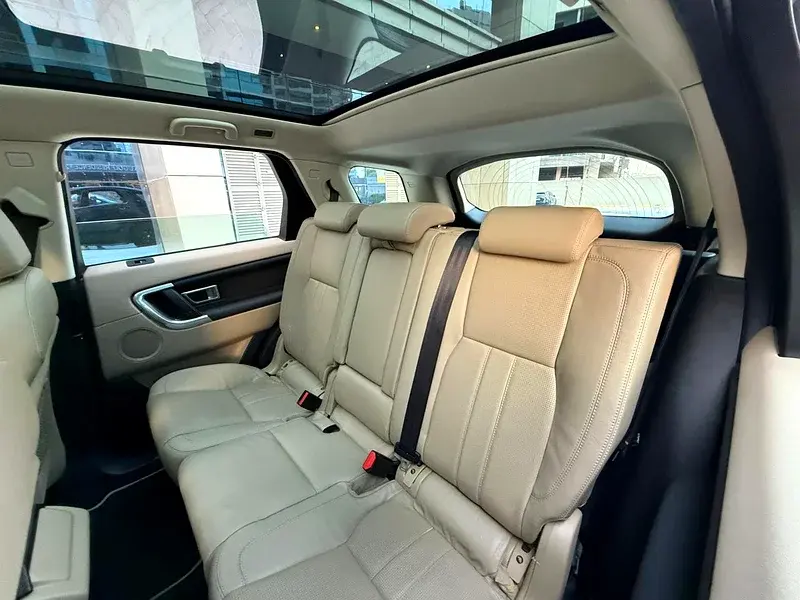 لاند روفر دسكفري سبورت 2016