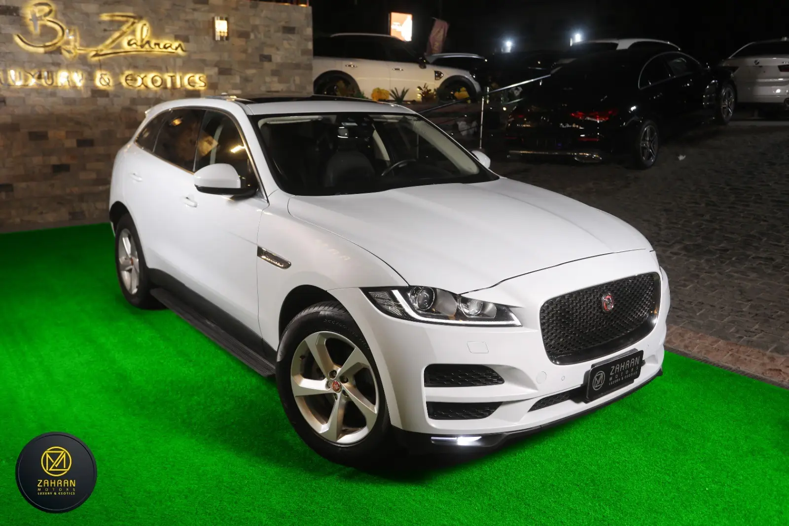 جاكوار F Pace 2019