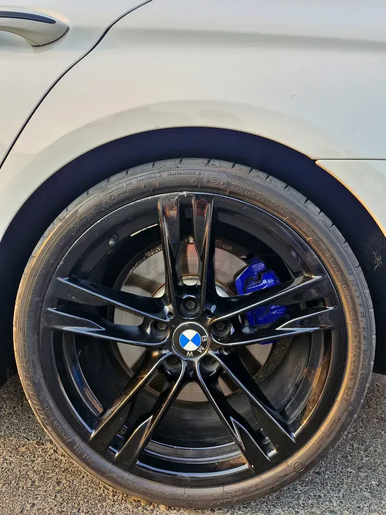 BMW 6 Series Gran Turismo 2014