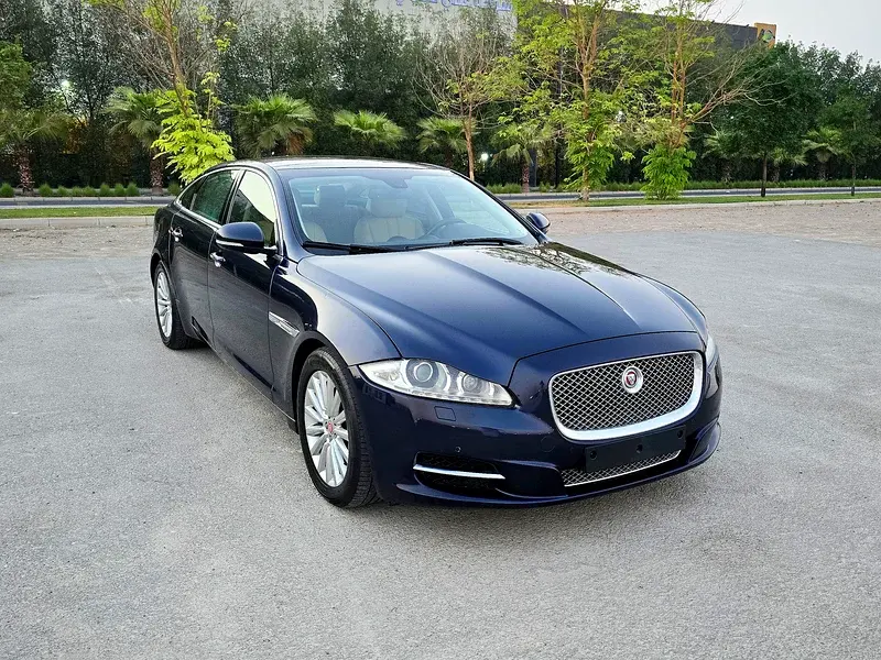 Jaguar XJ 2015