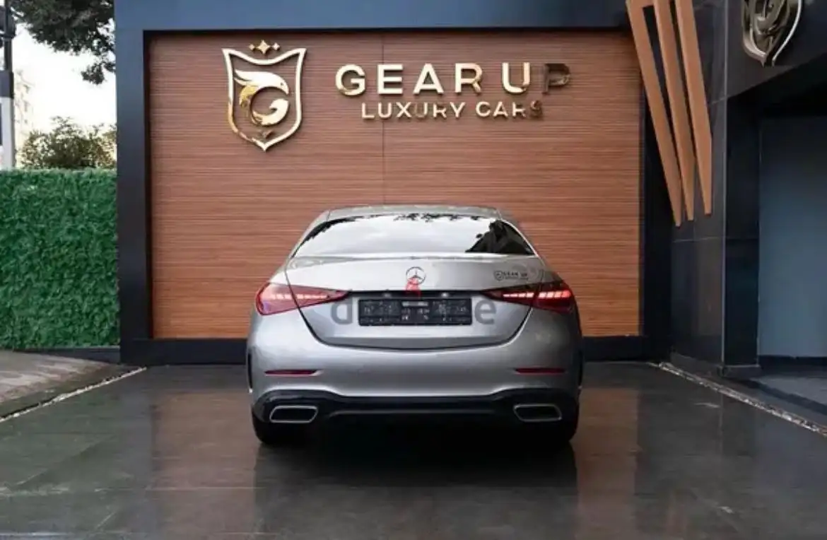 Mercedes Benz C Class 2024