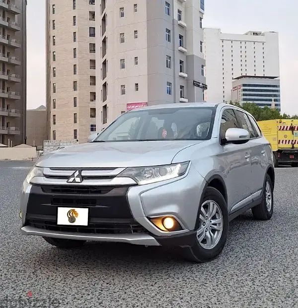 ميتسوبيشي آوتلاندر 2018