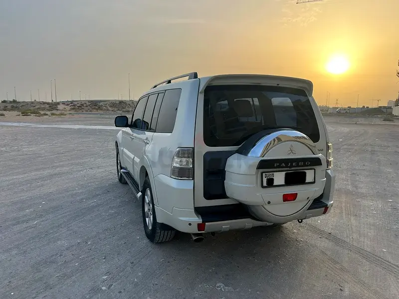 Mitsubishi Pajero 2014