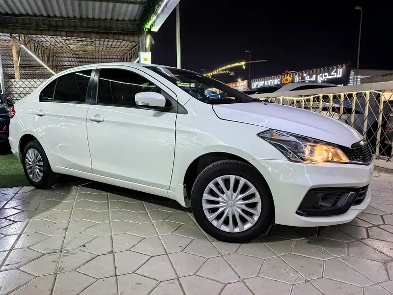 سوزوكي سياز 2025