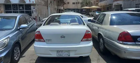 نيسان صني 2010