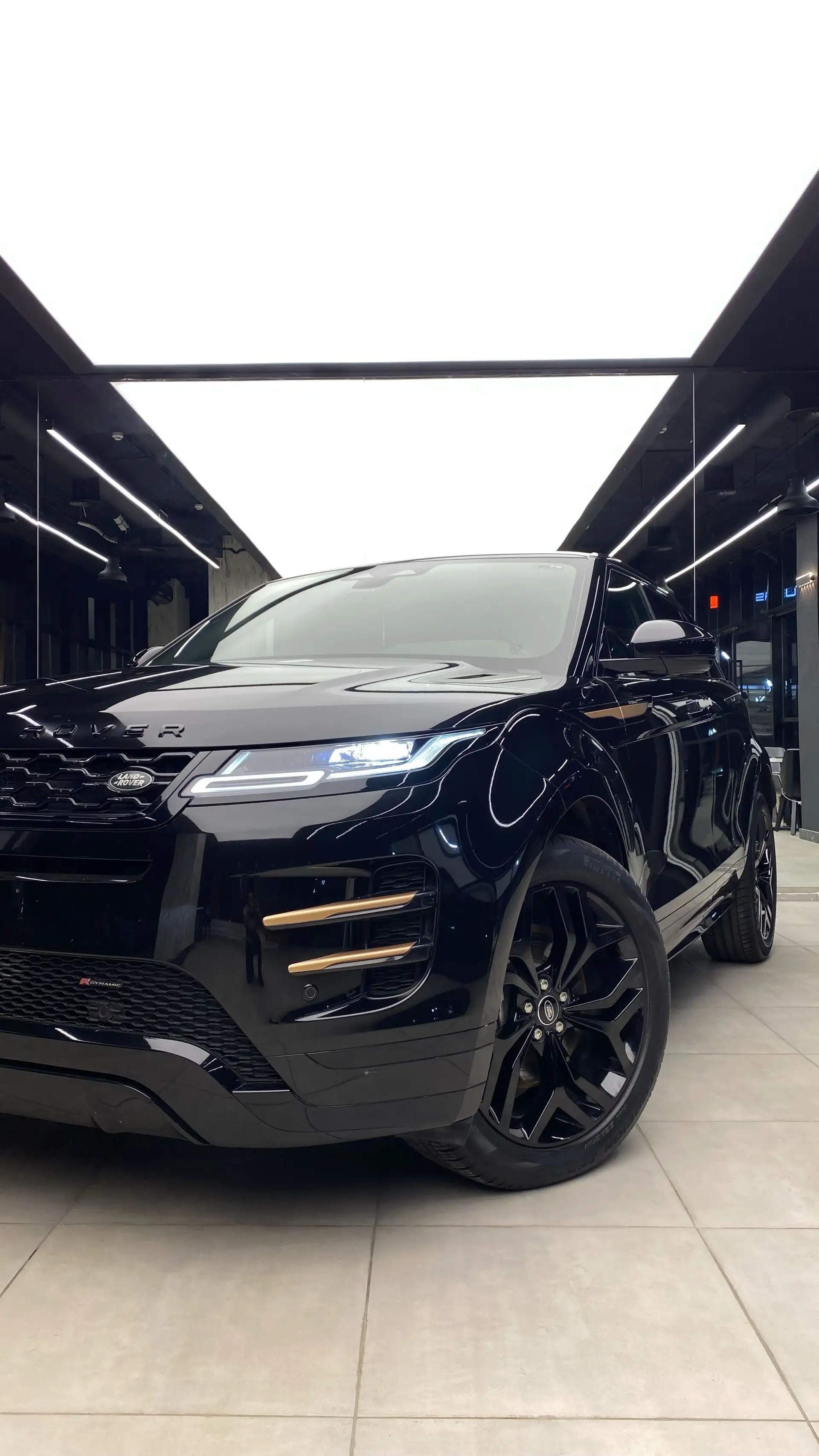 Land Rover Range Rover Evoque 2023