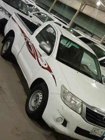 تويوتا هيلوكس 2015