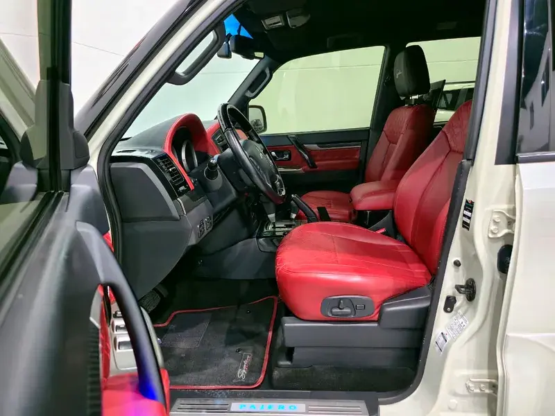 ميتسوبيشي باجيرو 2020