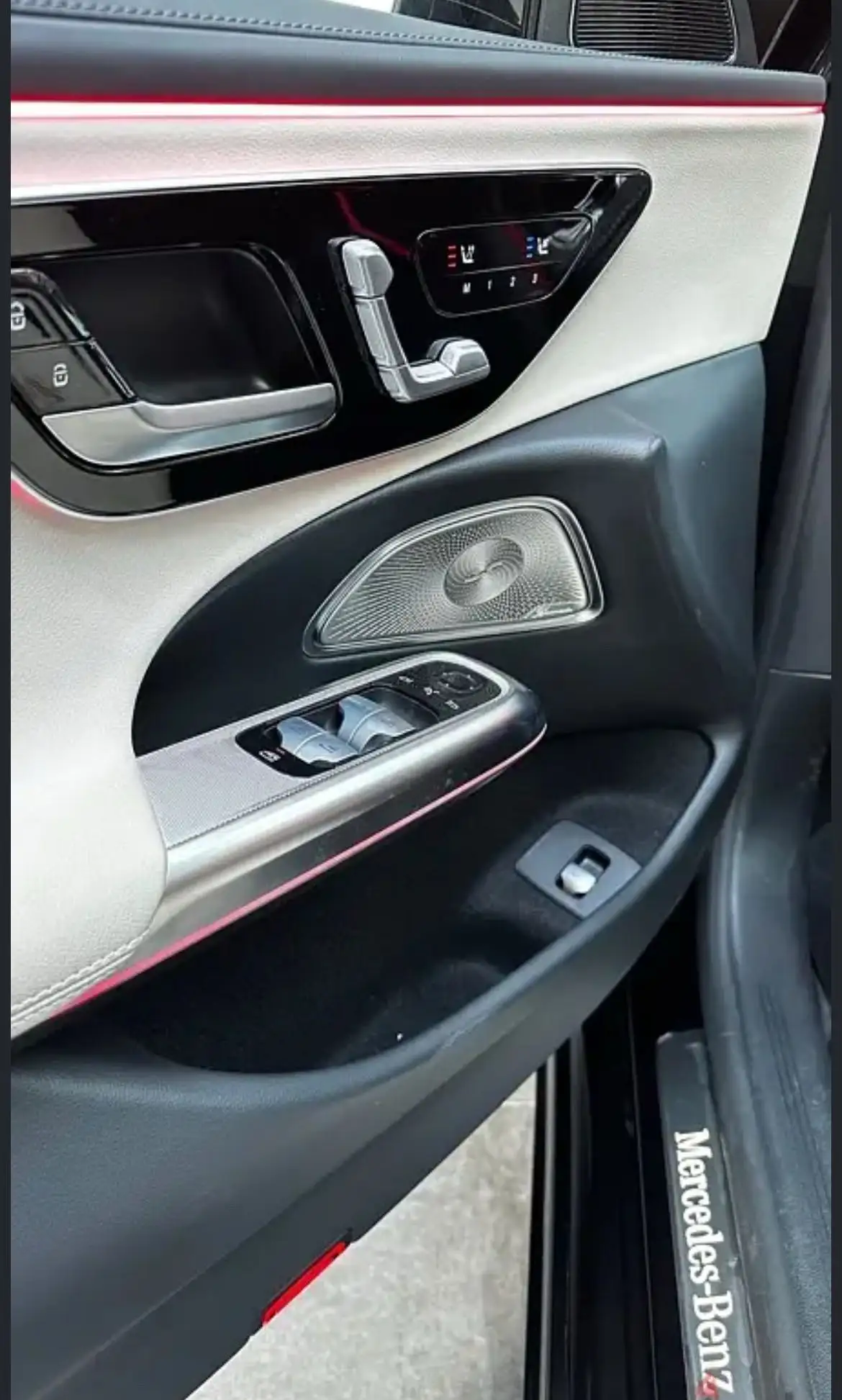 Mercedes Benz E Class 2024