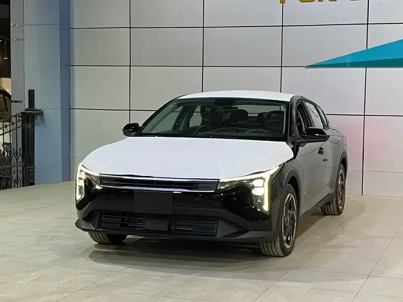 كيا K4 2025 GLS