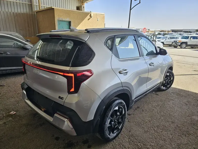 كيا سونيت 2024 GLS نص فل الشكل الجديد