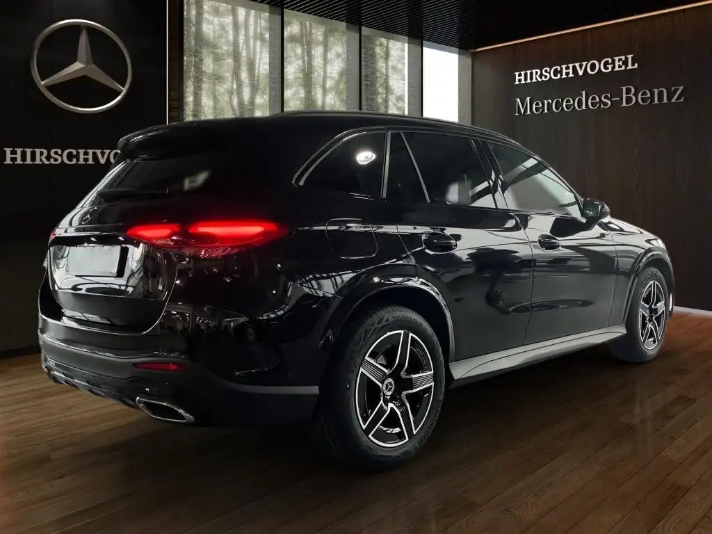 Mercedes Benz GLC Class 2023