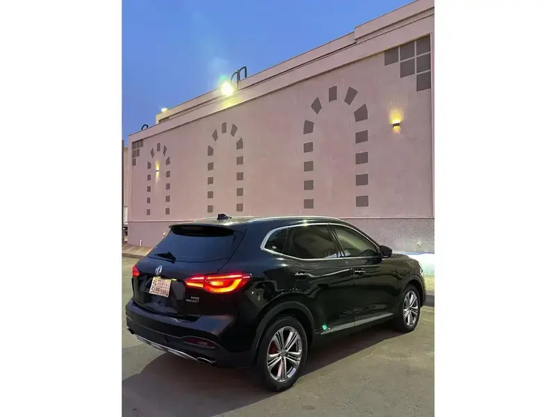 MG HS 2020